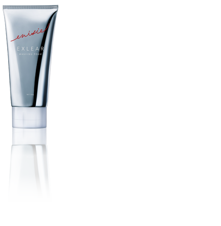 浓密泡沫吸着于肌肤，温柔洗掉毛孔污秽和旧角质。WASHING FOAM enisie EXLEAR洗面液 120g  6,050日元（含税）