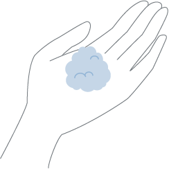 容器を5回ほど振り、垂直な状態でプッシュし、ピンポン玉大程度の泡を手に取ります。